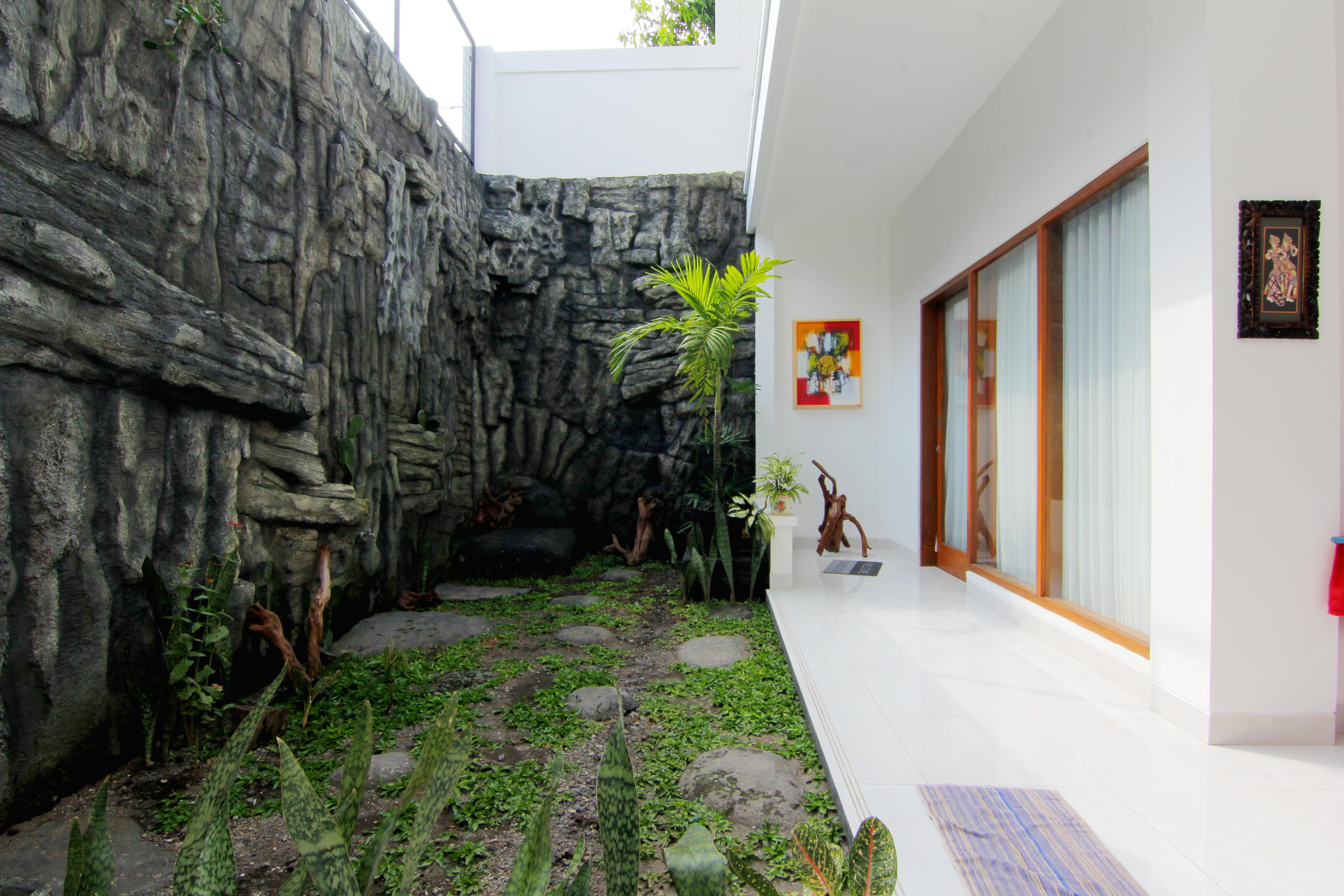 Silas Garden Hotel Yogyakarta Exterior photo